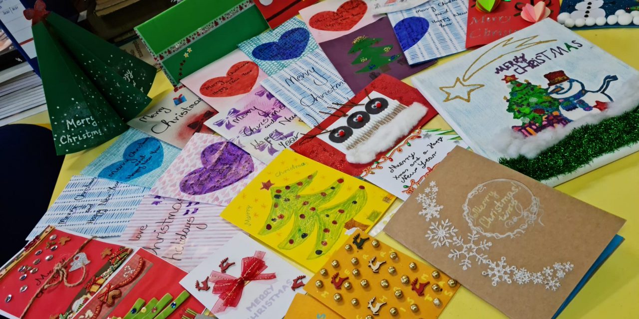 Konkurs plastyczno-językowy na najpiękniejszą kartkę świąteczną z życzeniami w języku angielskim rozstrzygnięty!